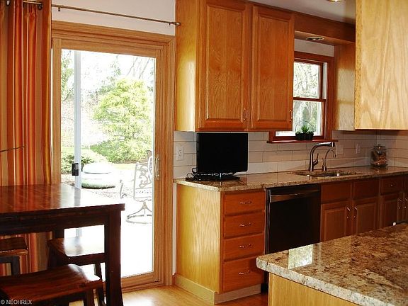 4th image of 6425 Somerset Dr
