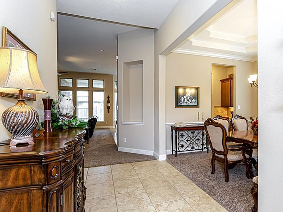 3rd image of 4814 Tarragona Ln