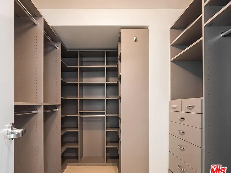 13650 Marina Pointe Dr #905 — Photo 16