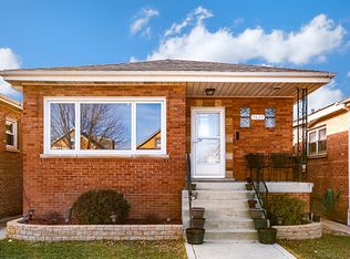 5620 S Tripp Ave, Chicago, IL 60629