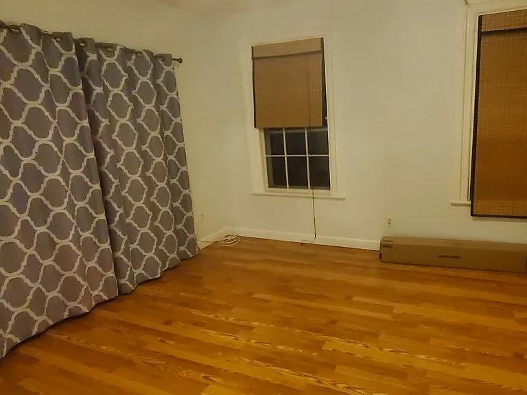 926 Walnut St — Photo 10