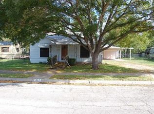 912 Baird St, Cleburne, TX 76033