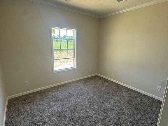 4th image of 3168 New Holland Rd