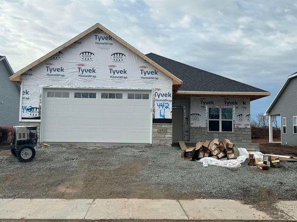 442 Hidden Creek Trl, Green Bay, WI 54303