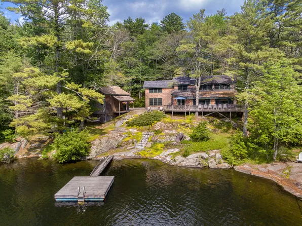 315 Beaucaire Avenue, Camden, ME 04843