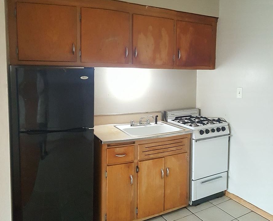 2nd image of 5541 N Teutonia Ave APT 8