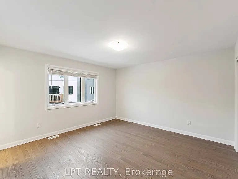 711 Fairline Row — Photo 11