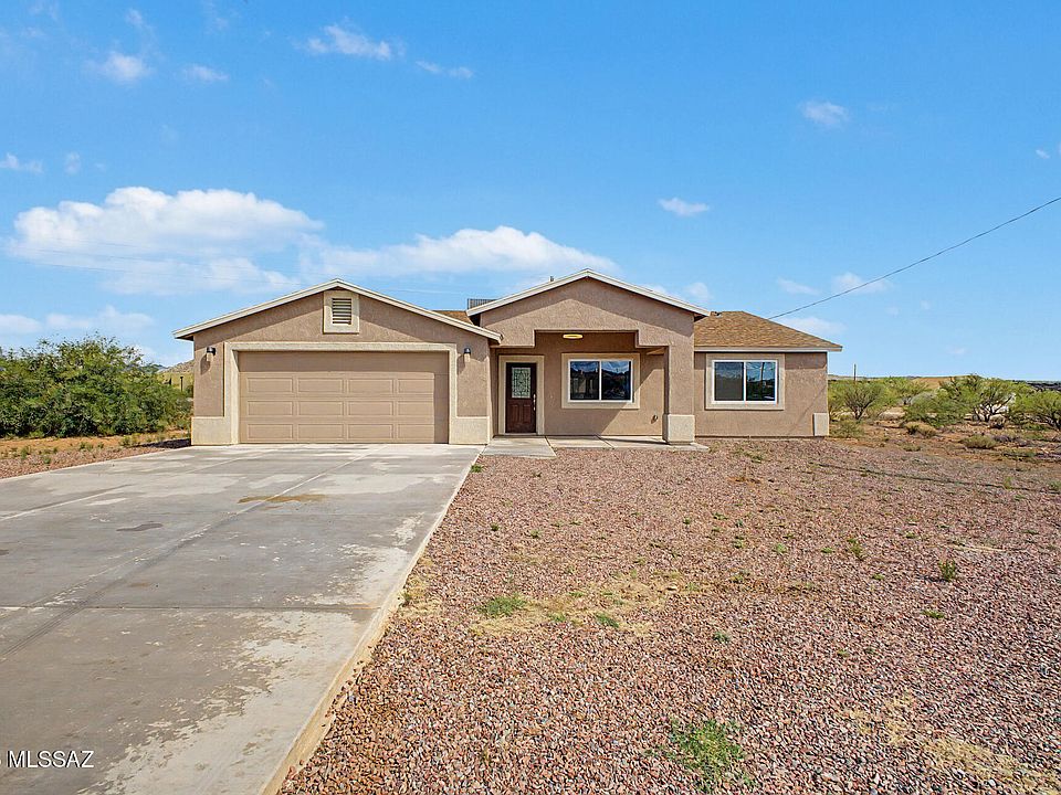 1st image of 323 Peru Ct