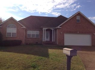 101 Cambridge Dr, Gallatin, TN 37066