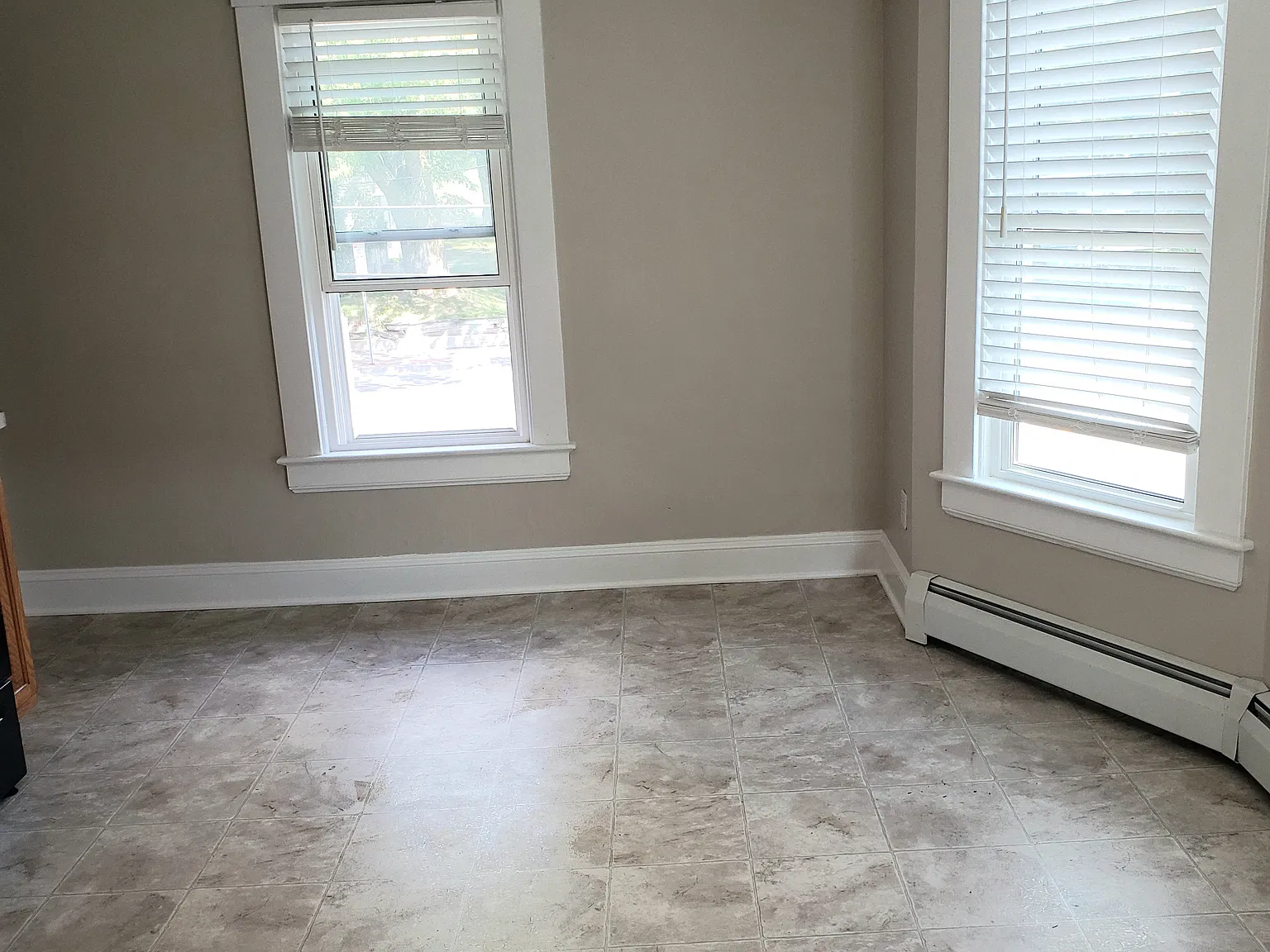 2 bed, 750 sqft, $1,500 — Photo 3