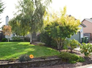 643 SE Boysen Ln, Dundee, OR 97115