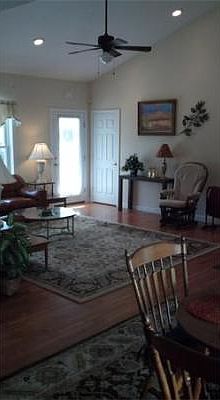 5th image of 7 Nevins Dr