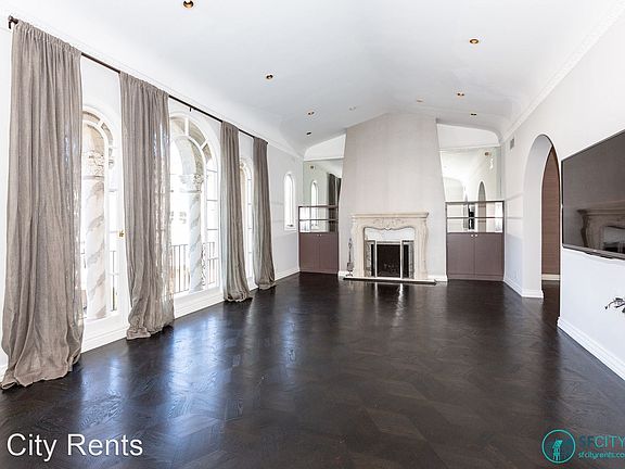 3rd image of 2149 Beach St #2149