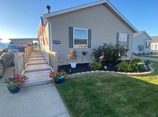 21433 Bijou Ct, Macomb Township, MI 48044