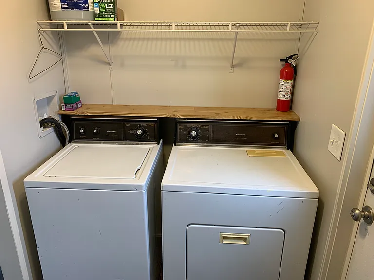 Washer dryer included