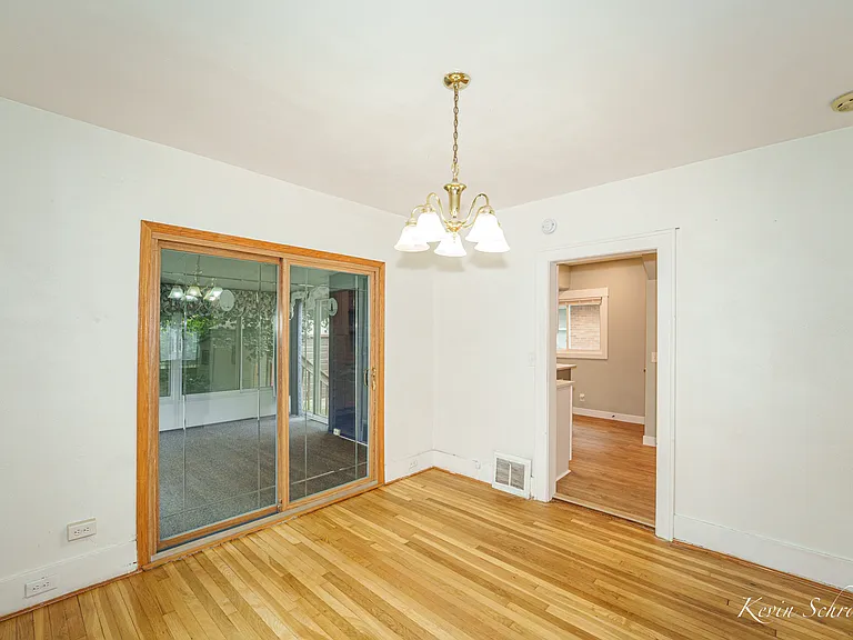 939 Veto St NW — Photo 11