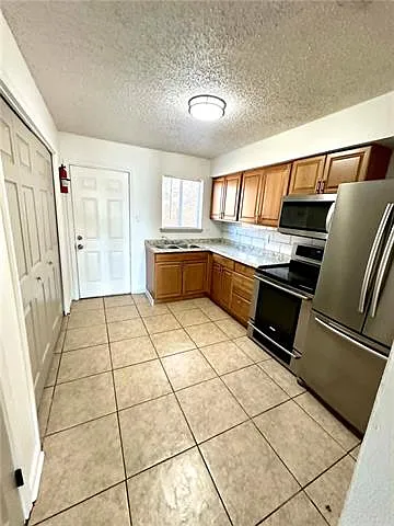 1308 Cartier Dr #B — Photo 9