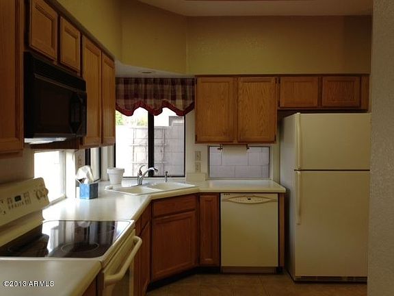 4th image of 4646 W Dublin St