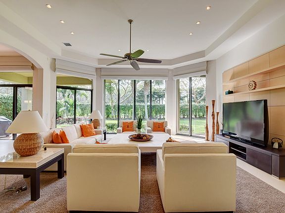 5th image of 7007 Antinori Ln