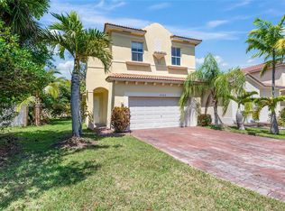 2302 NE 37th Ter, Homestead, FL 33033