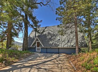 250 Shasta Dr, Lake Arrowhead, CA 92352