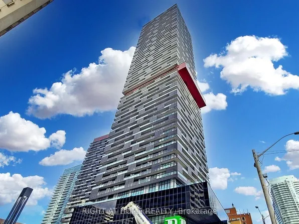 8 Eglinton Ave E, Toronto, ON