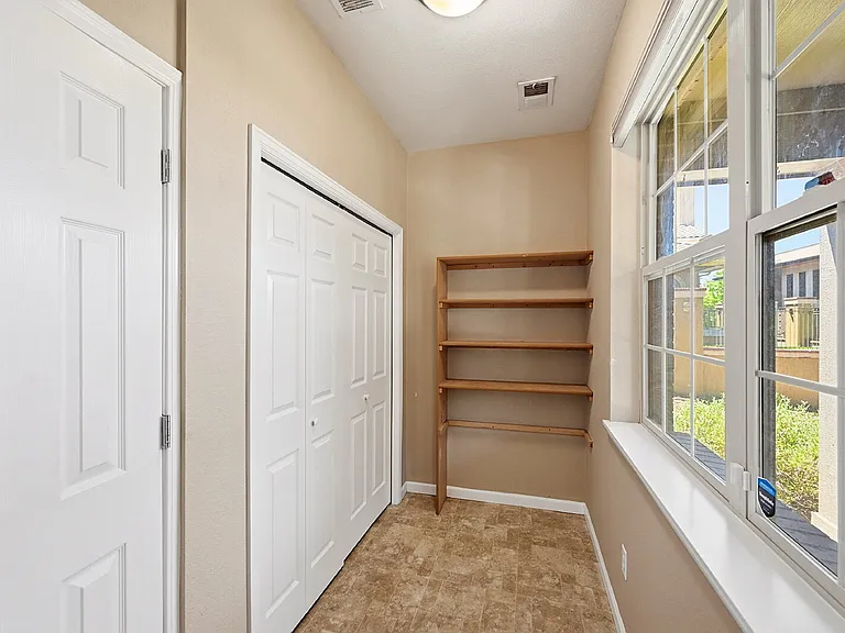 7452 7th Ave #16 — Photo 5