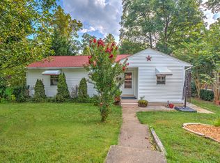 229 Alhambra Rd, Oak Ridge, TN 37830