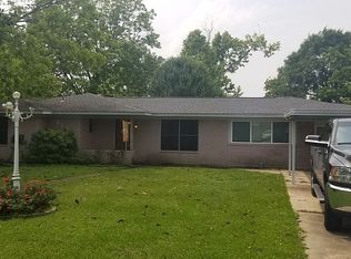 915 Morning Glory Dr, Bridge City, TX 77611