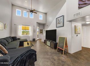 7 S Crown Plz, Vail, AZ 85641