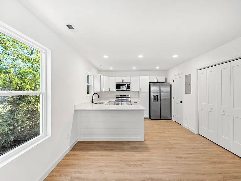 2201 Keith Ave #1 — Photo 18