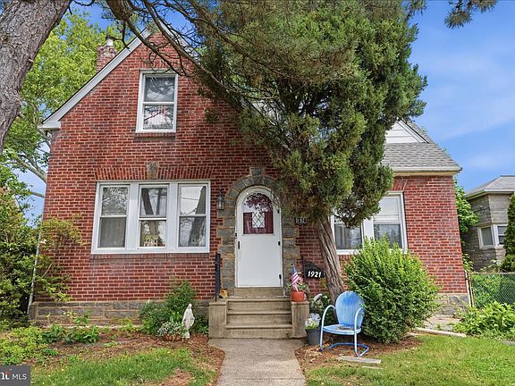 2nd image of 1921 Ripley St