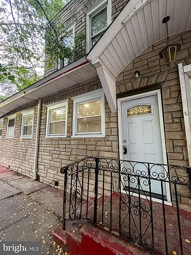 200 Fulton St Photo 1