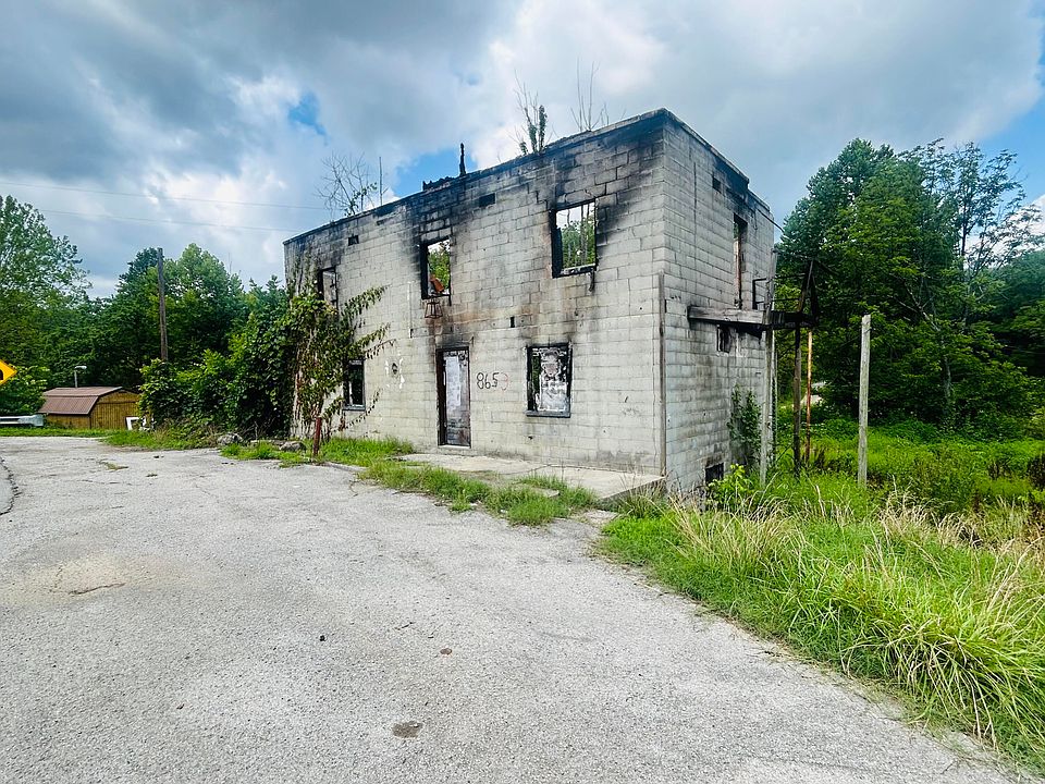 2nd image of 8653 N Highway 421