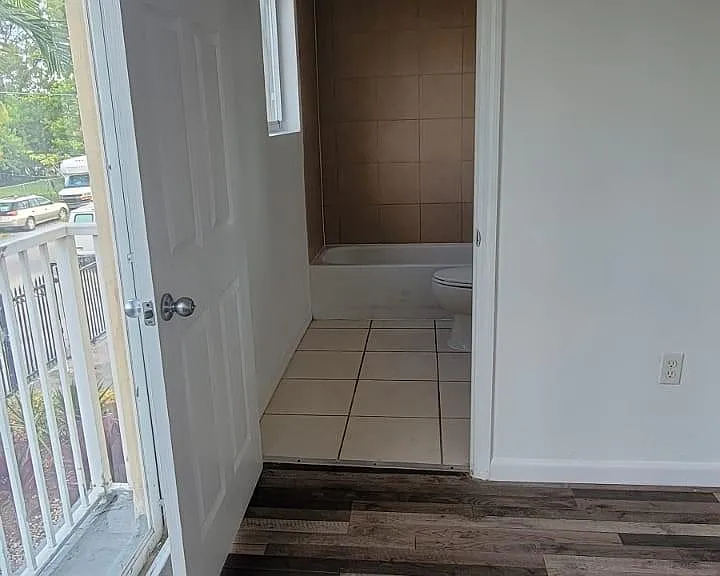 7516 NE 1st Ave — Photo 13