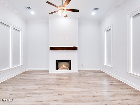 4th image of 301 Keelingwood Ln