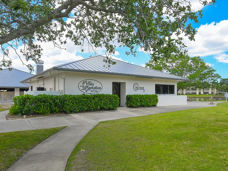 20 Plantation Dr #101 — Photo 26