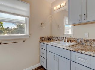 1046 4th St, Hermosa Beach, CA 90254
