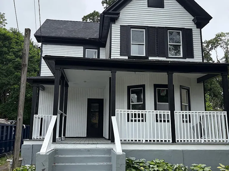513 Madison Ave — Photo 1
