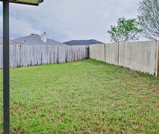4th image of 3404 Beagle Ct