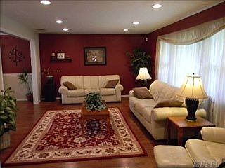 3rd image of 64 River Heights Dr