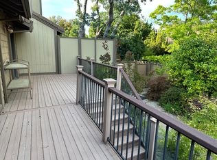 1225 Red Dog Ln, Auburn, CA 95603