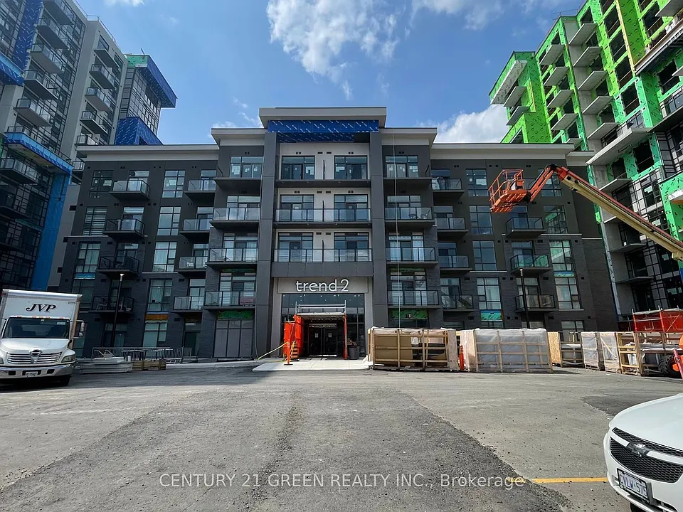 460 Dundas St E #214