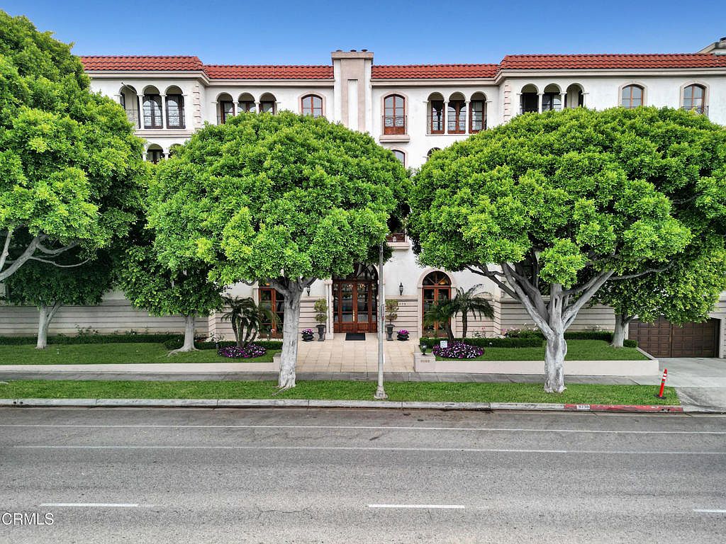 9233 Burton Way UNIT 504, Beverly Hills, CA 90210 | Zillow