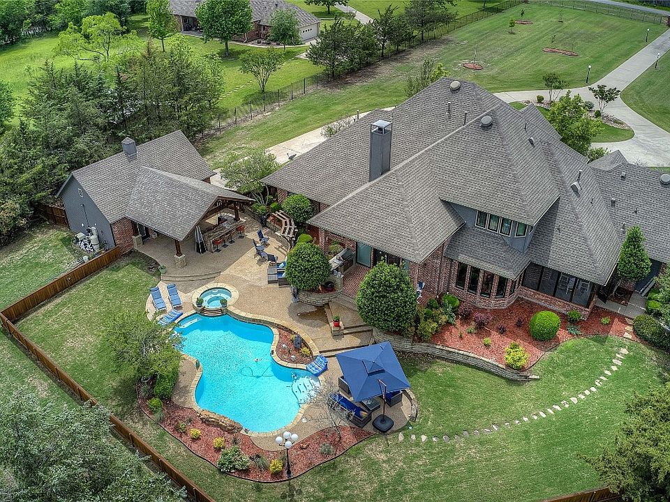 10805 Old Mill Rd, Greenville, TX 75402 | Zillow