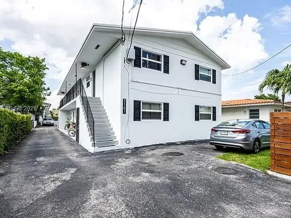 3181 SW 18th St APT 6, Miami, FL 33145