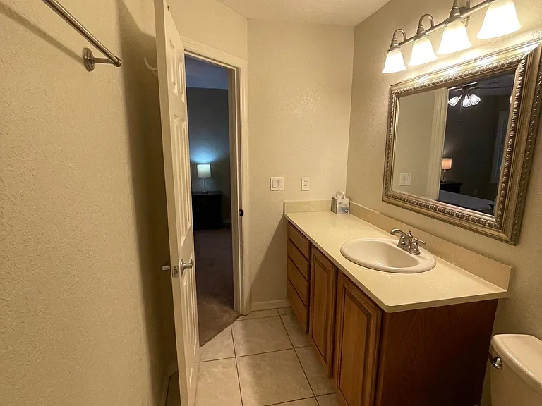 954 Forest Ridge Ct #102 — Photo 25