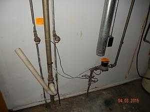 washer and dryer area