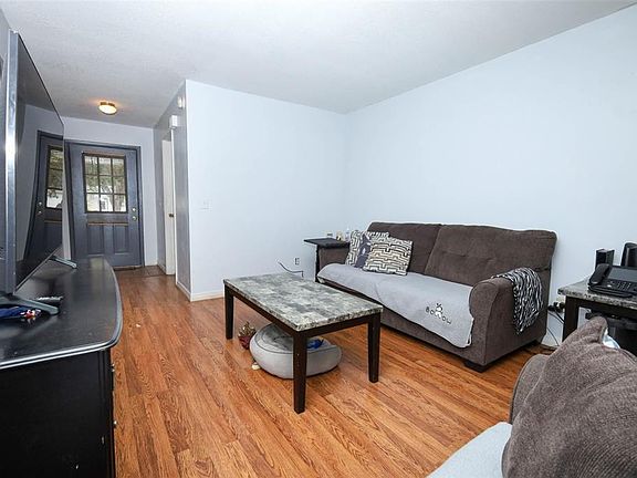 5th image of 7929 Toler Ct
