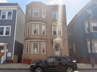 18 Washburn St #2, Boston, MA 02125